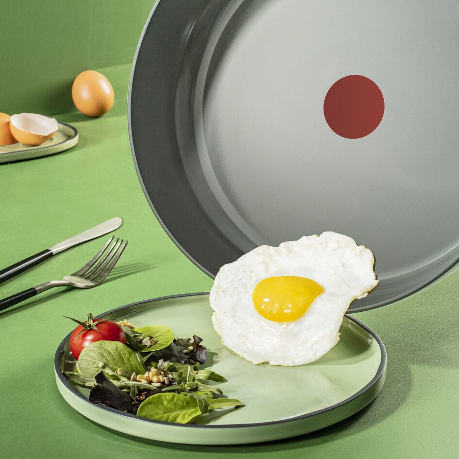 Patelnia tradycyjna Tefal 24 cm non-stick (nieprzywierająca)